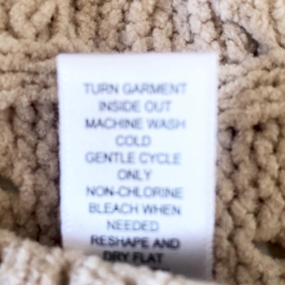 Hazel Moon Women’s Sweater Size Small - Picture 9 of 10